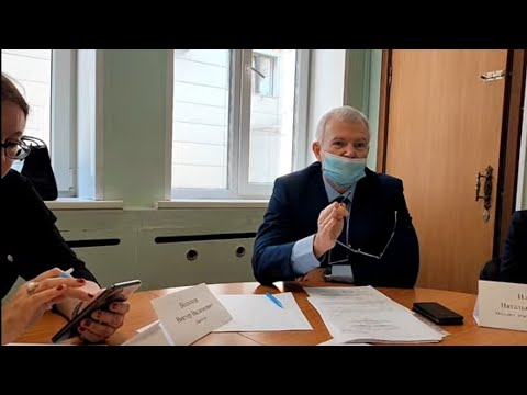 Видео: ИЗДЕВАТЕЛЬСТВА И ТРАВЛЯ РЕБЕНКА ИНВАЛИДА И ЕГО МАМЫ😱 Москва, школа #90