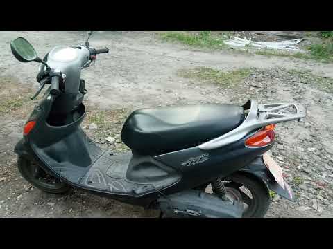 Видео: Сравнение Yamaha Grand Axis 100 и Honda Lead 100.