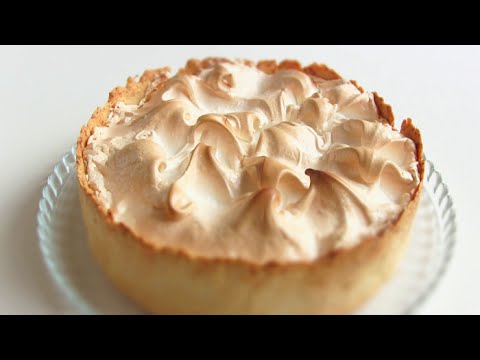 Видео: ЛИМОННЫЙ ПИРОГ С МЕРЕНГОЙ VIKKA Простые рецепты