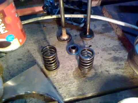 Видео: Мотоблок МБ-1 Луч. Нюансы конструкции ГРМ двигателя.