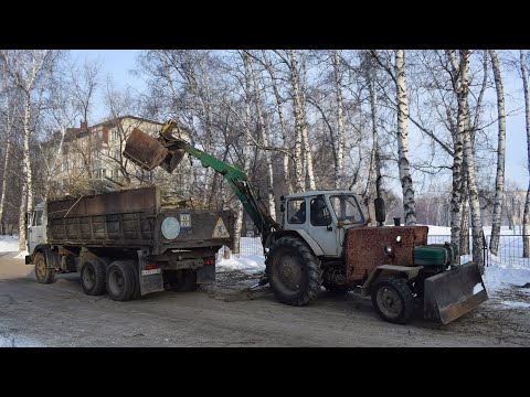 Видео: Трактор ЮМЗ-6АЛ с экскаватором ЭО-2621А с грейфером. / The old Soviet tractor YUMZ-6AL.