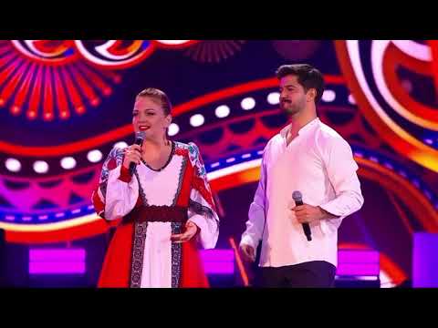 Видео: ЧАПАЕВ и Марина Девятова «Любить по-русски» на концерте «Главное — Семья» в Кремле 28.11.2024