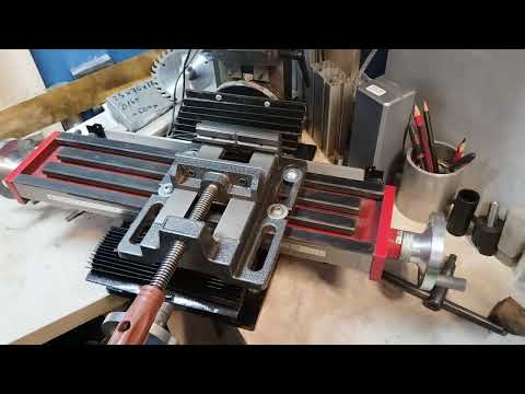 Видео: Китайский фрезерный станок в мастерскую.