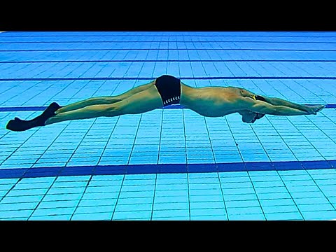 Видео: 50 метра делфиново подводно с плавници / 50 meters dolphin underwater with fins #swimming