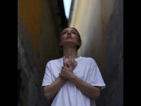 Видео: Ангелина Сергеева  "Руку дай мне"