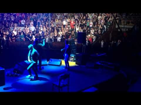 Видео: Руки Вверх 2015 Брянск - Сережа