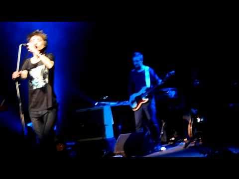 Видео: Земфира,La Cigale 03/18/2012, Paris, Casanova