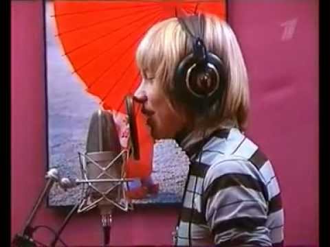 Видео: Дима репетирует песню "Живой цветок"