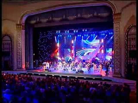 Видео: Айгуль Улкенбаева и ученики "Попурри"