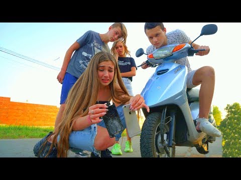 Видео: РАЗДАВИЛИ ТЕЛЕФОН!! Диана НЕ ОЖИДАЛА такого от Димы?