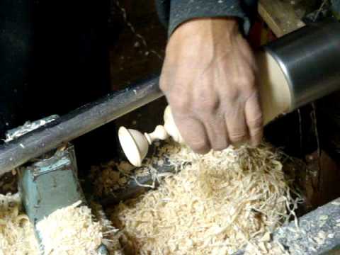 Видео: Учимся профессионально точить древесину №12. Поточим ? Пасхальное яичко.