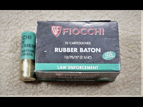 Видео: Травмат по-итальянски: Резиновая дубинка 12 калибра от компании Fiocchi.