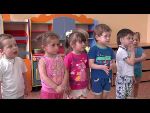 Видео: Физкультурное занятие в первой младшей группе