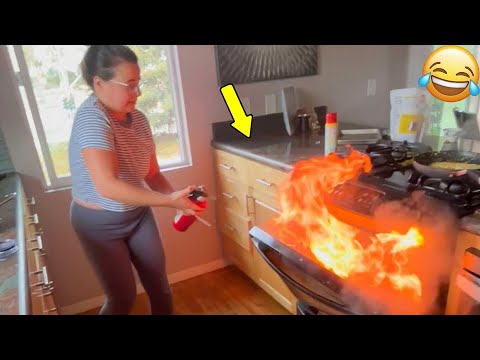 Видео: Я РЖАЛ ДО СЛЕЗ😂 15 Минут ОТБОРНЫХ ПРИКОЛОВ 2025 Смешные видео - Лучшие ПРИКОЛЫ #79