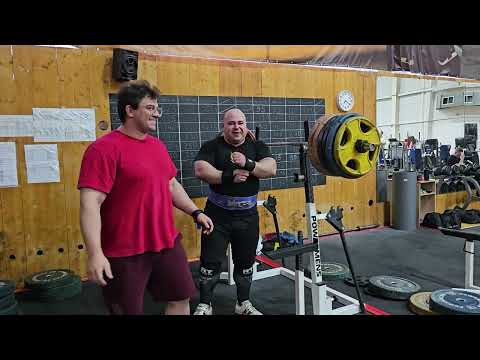 Видео: Тяжелый присед 280 кг и жим лежа 205 кг.