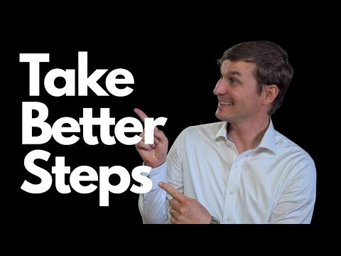 Видео: 2 фантастических упражнения для улучшения вашей ходьбы