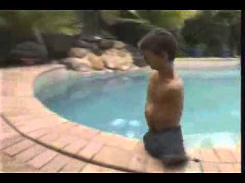 Видео: Ник Вуйчич - человек без рук и ног.flv