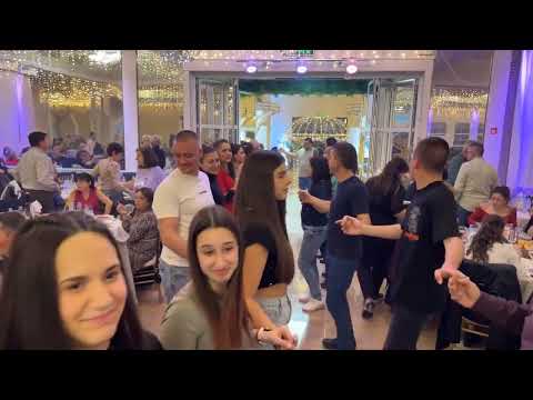 Видео: Нина Иванова беше на живо. БЛАГОТВОРИТЕЛНА ХОРОТЕКА ,,РЪКА ЗА РЪКА ЗА ДЕСИ”