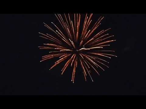 Видео: Праздничный салют, посвящённый 75-ой годовщине Великой Победы на Сельмаше.