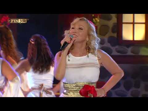 Видео: Вили Рай - Рецитал Пирин Фолк 2023 / Една мома с майка е