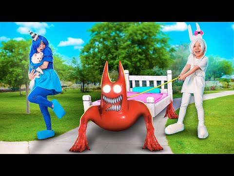 Видео: МОЙ ПИТОМЕЦ МОНСТР ПОД КРОВАТЬЮ! Один день работаю в саду Банбан!