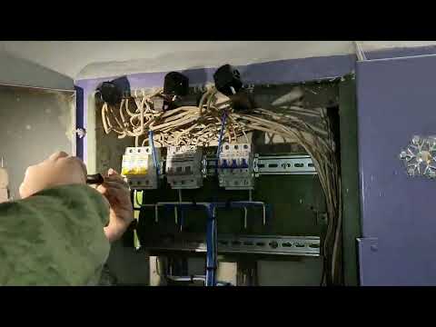 Видео: Ремонт этажного щита!!!
