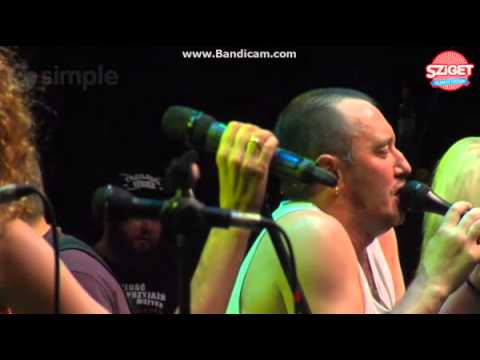 Видео: Ленинград - Пока жив (Sziget 2013)