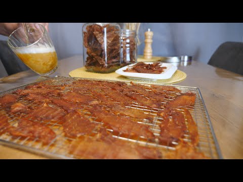 Видео: МЯСНЫЕ ЧИПСЫ ИЗ КУРИЦЫ. ДЖЕРКИ