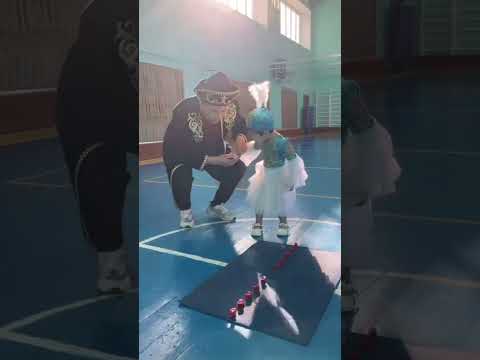 Видео: "Әкем- асқар тауым" Республикалық байқауының аудандық кезеңі Бердімұратовтар отбасы