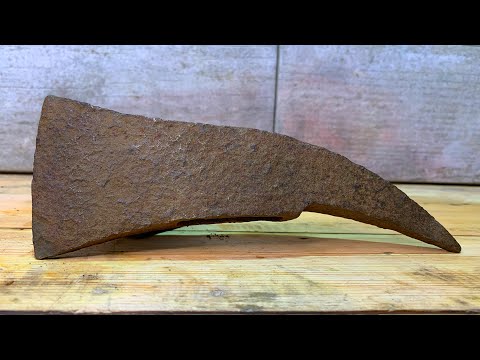 Видео: Реставрация. Этому пожарному топору более 100 лет. Уникальная система крепления.