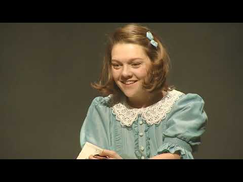 Видео: Онлайн-спектакль "Алиса в Зазеркалье" - перезалив записи