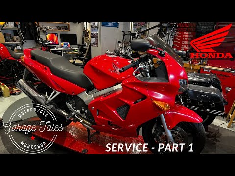 Видео: Обслуживание Honda VFR800 — Часть 1
