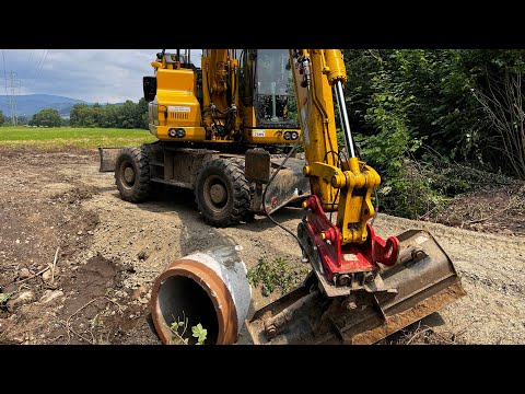 Видео: Новый переход через ручей из бетонных труб и мачтовой конструкции