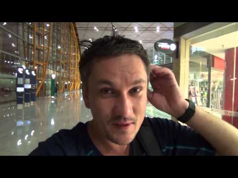 Видео: Жизнь холостяка и приезд семьи в Китай - Жизнь в Китае #15