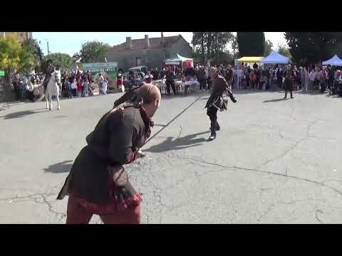 Видео: Празника на ореха в с. Оряховица част от спектакълът "Кои сме ние" на пра българска школа Багатур