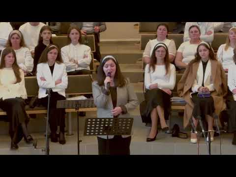 Видео: От раннего утра я ищу Тебя Боже , песня  Ирина Гончарова 