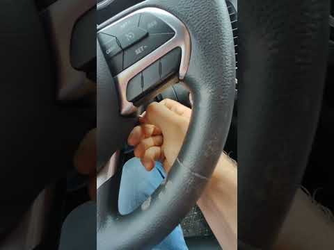 Видео: Демонтаж/ зняття керма Chrysler 200 UF / Jeep Cherokee KL