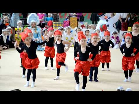Видео: Танец Гномики Жили на опушки