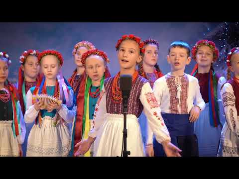 Видео: Фольклорни ансамбль Ягілочка "Була в батька парова машина"