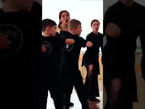 Видео: Кавказские танцы в Бишкеке #kavkaz #dance #бишкек #dancer #кавказ #кыргызстан #лезгинка #rek