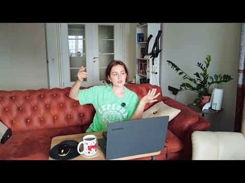 Видео: Вот нахальные комментаторы лезут