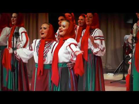 Видео: Попурри на тему народных песен / Хор им. Пятницкого