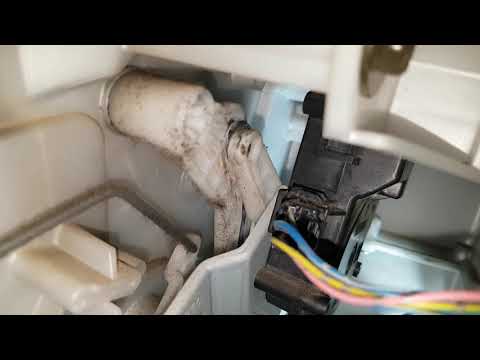 Видео: Лексус Gx470. Трещит сервопривод регурировки заслонок отопителя. Заметки.