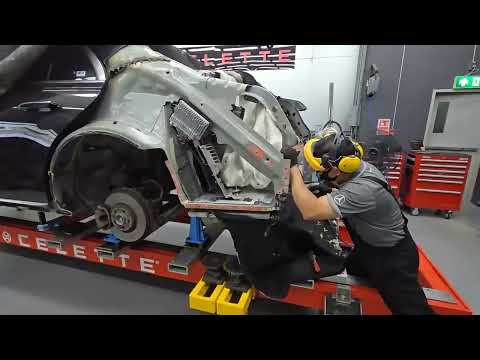 Видео: Mercedes-Benz S-класса (W223) Ремонт задней части