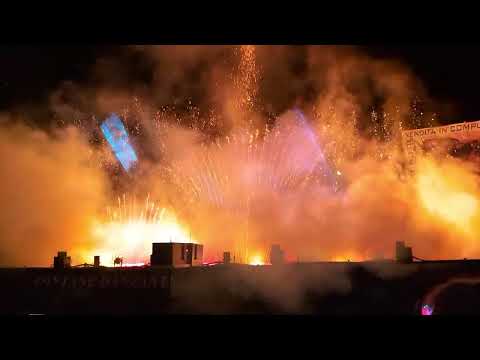 Видео: Волшебный танец воды и света / Danza magica di acqua e luce #