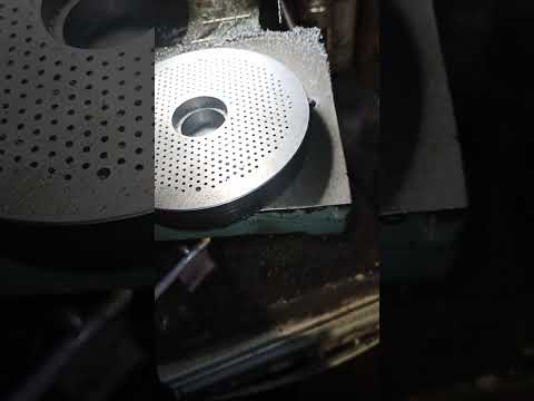 Видео: Будущая матрица под бройлера рост ф2,5 Ст Х12МФ 