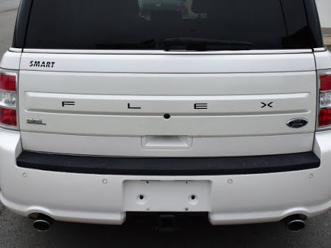 Видео: Как снять камеру заднего вида с Ford Flex 2017.