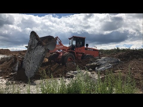 Видео: Работа на фронтальном погрузчике. День погрузки грунта!