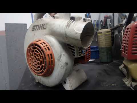 Видео: Stihl BG 50 замена ЦПГ воздуходуйки   Часть1