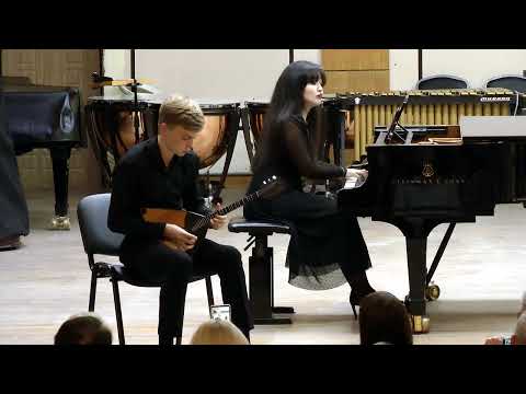 Видео: А. Вьетан «Тарантелла». Исполняет Александр Михалев. Партия фортепиано Айше Мамбетова